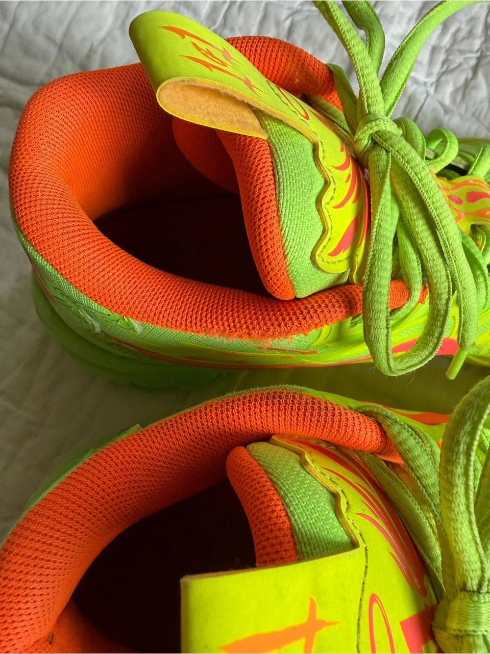 Puma vibrant neon